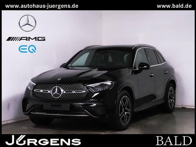 Schwarz obsidianschwarz metall Gebraucht 2024 Mercedes GLC220 AMG SUV | 61.880 € (Fairer Preis) - Bild 1/4
