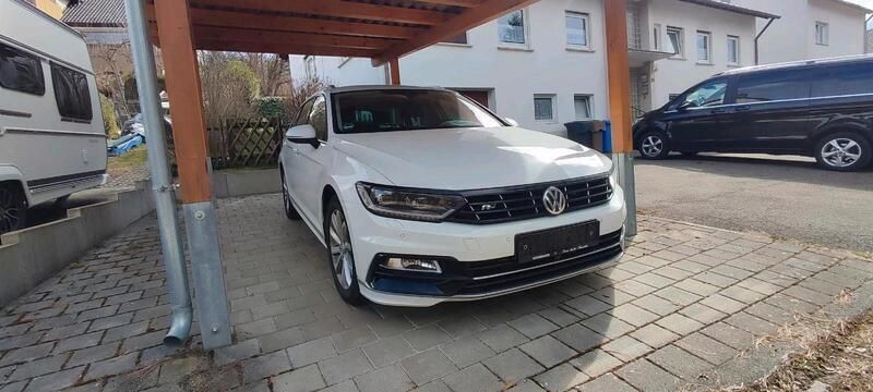 Weiß Gebraucht 2017 VW Passat Highline Kombi | 19.500 € (Fairer Preis) - Bild 1/4