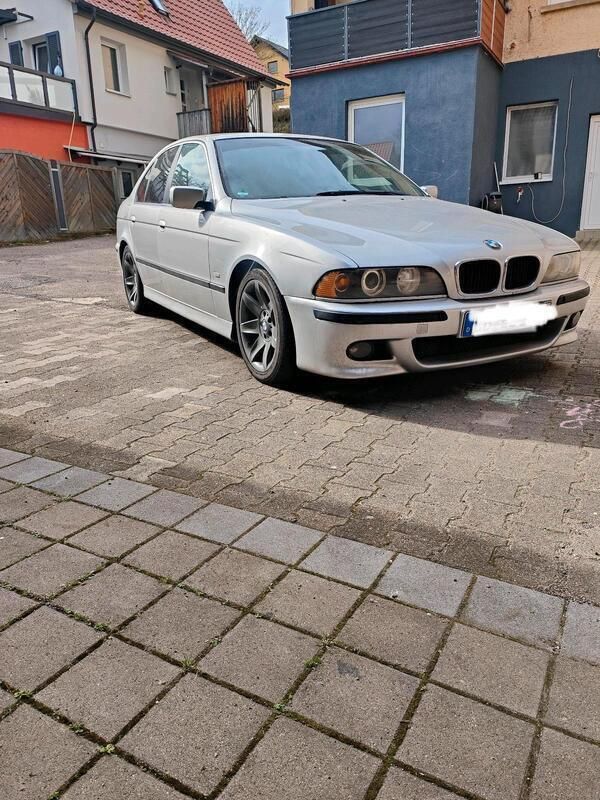 Silber Gebraucht 2001 BMW 525 M Sport Limousine | 3.200 € (Superpreis) - Bild 1/4