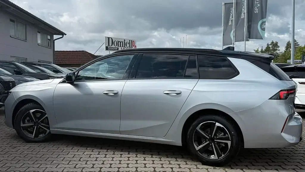Neu Opel Astra 145 PS (106 kW) 2026 Kristall silber metallic Kombi