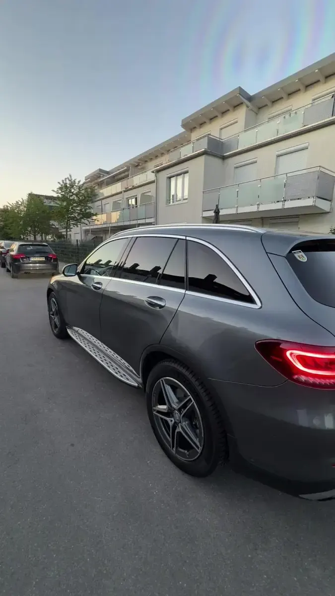 Gebraucht Mercedes GLC300 256 PS (188 kW) 2020 Silber SUV