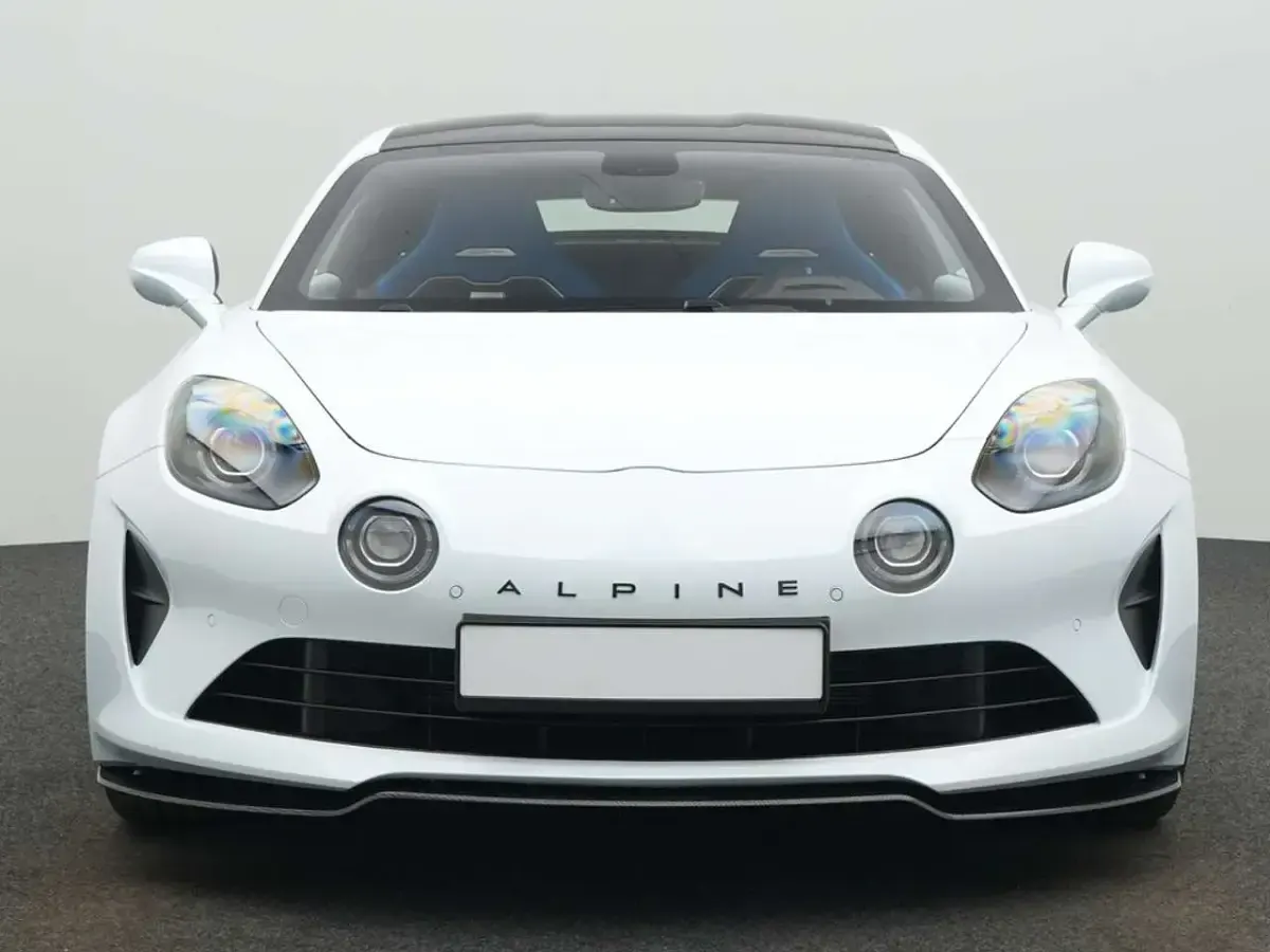 Neu Alpine A110 300 PS (220 kW) 2025 Irisé weiß metallic Coupé
