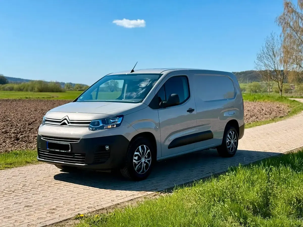 Gebraucht Citroën Berlingo 99 PS (72 kW) 2019 Grau Van / Kleinbus