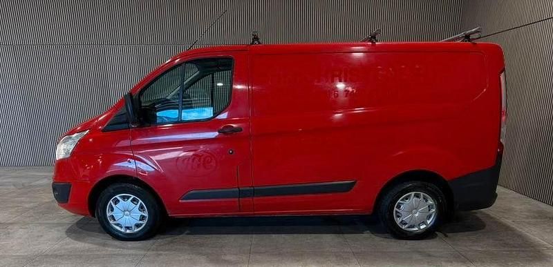 Second-hand Ford Transit 101 CP (74 kW) 2015 Roșu Monovolum