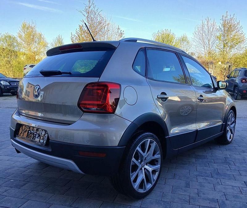 Brugt VW Polo Cross 90 HK (66 kW) 2016 Beige Hatchback