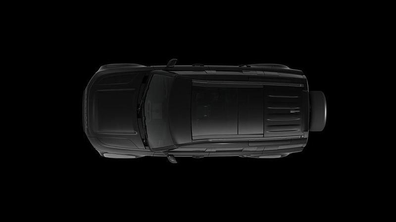 Neu Land Rover Defender Dynamic 349 PS (256 kW) 2026 Santorini black SUV