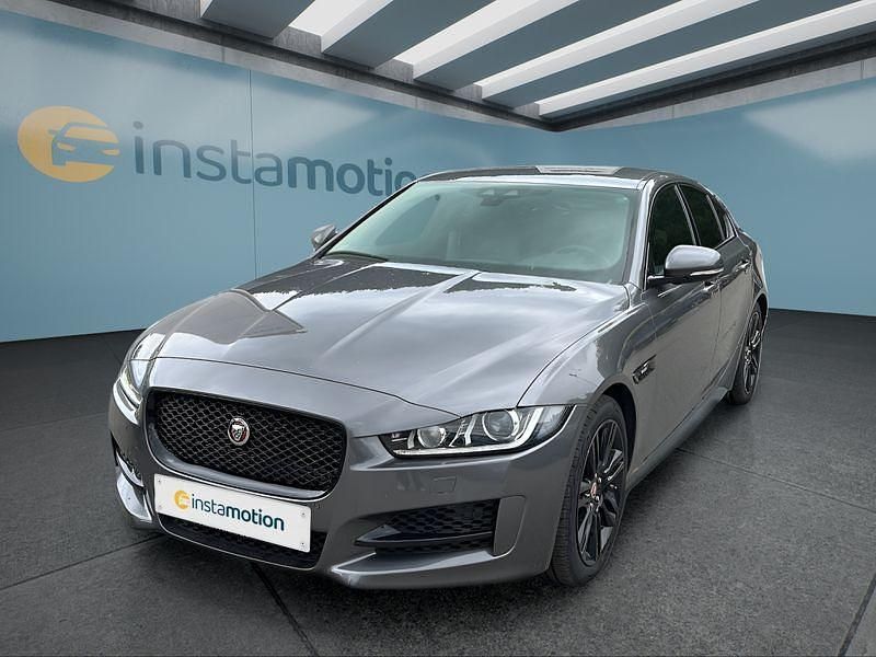 Grau Gebraucht 2018 Jaguar XE Limousine | 23.549 € (Fairer Preis) - Bild 1/3