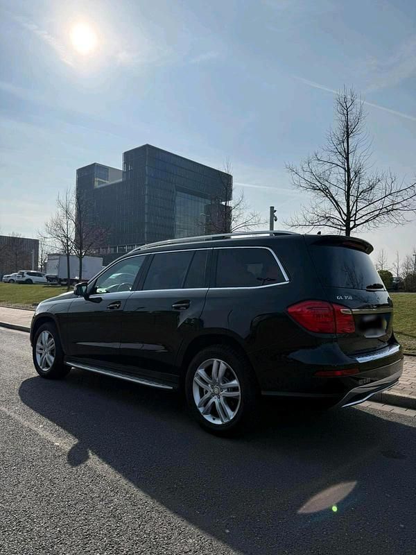 Gebraucht Mercedes GL350 258 PS (189 kW) 2015 Schwarz SUV