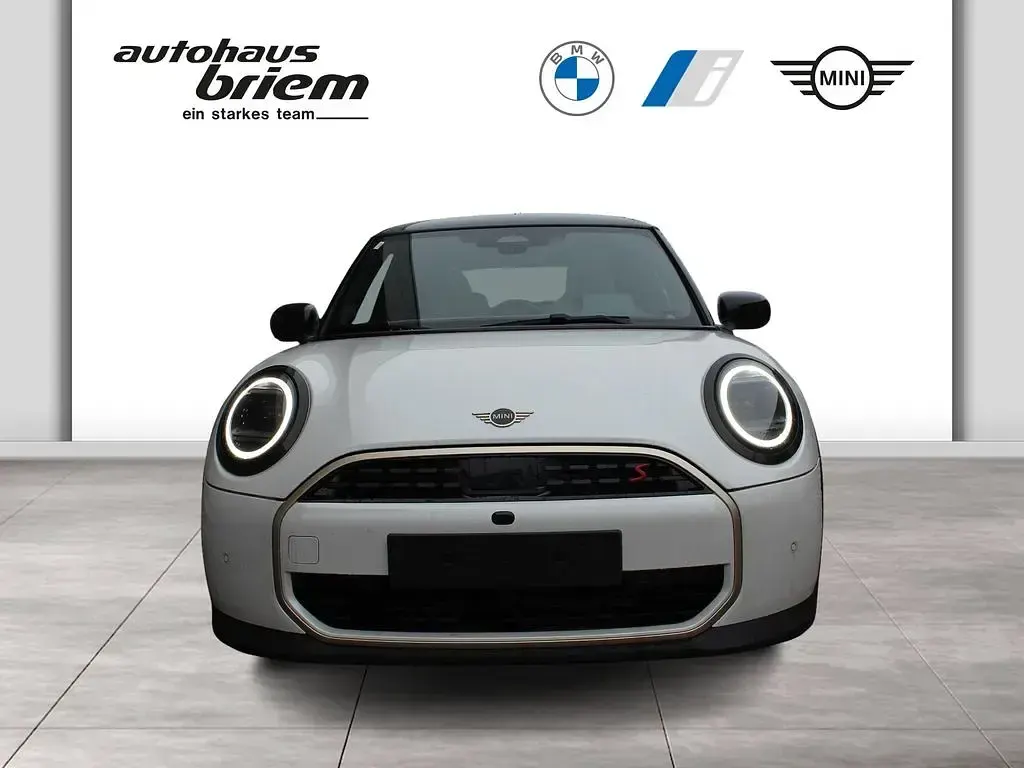 Neu Mini Cooper S Favoured 204 PS (150 kW) 2026 Weiß Kleinwagen