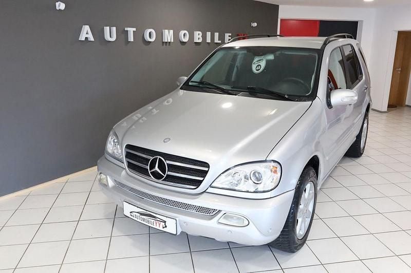 Silber Gebraucht 2002 Mercedes ML400 SUV | 4.999 € (Teuer) - Bild 1/4