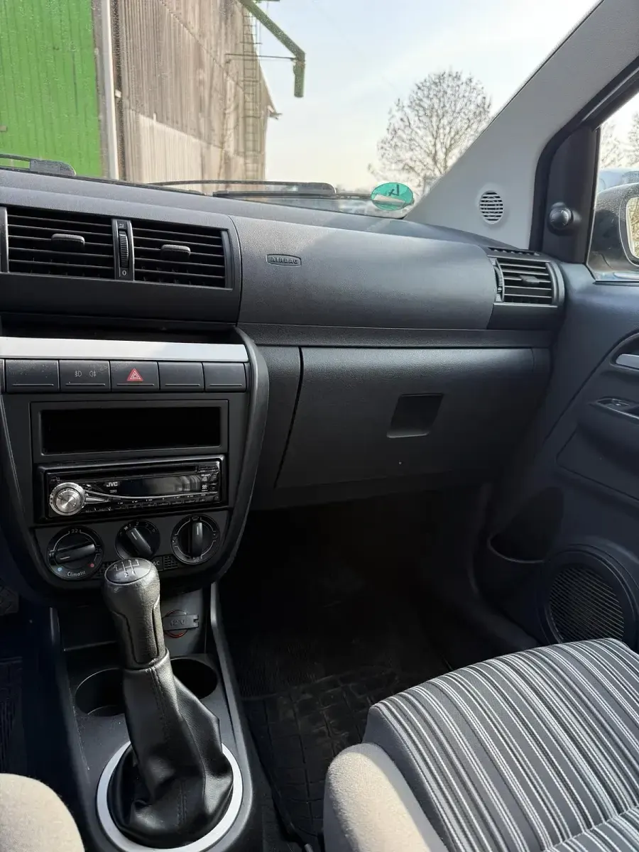 Gebraucht VW Fox 75 PS (55 kW) 2008 Silber Kleinwagen