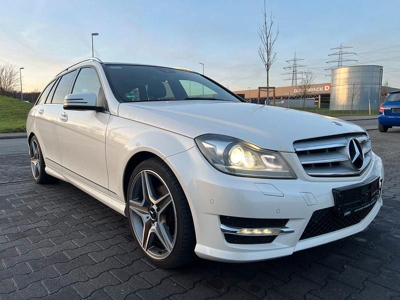 Weiß Gebraucht 2013 Mercedes C250 AMG Kombi | 14.900 € (Fairer Preis) - Bild 1/4