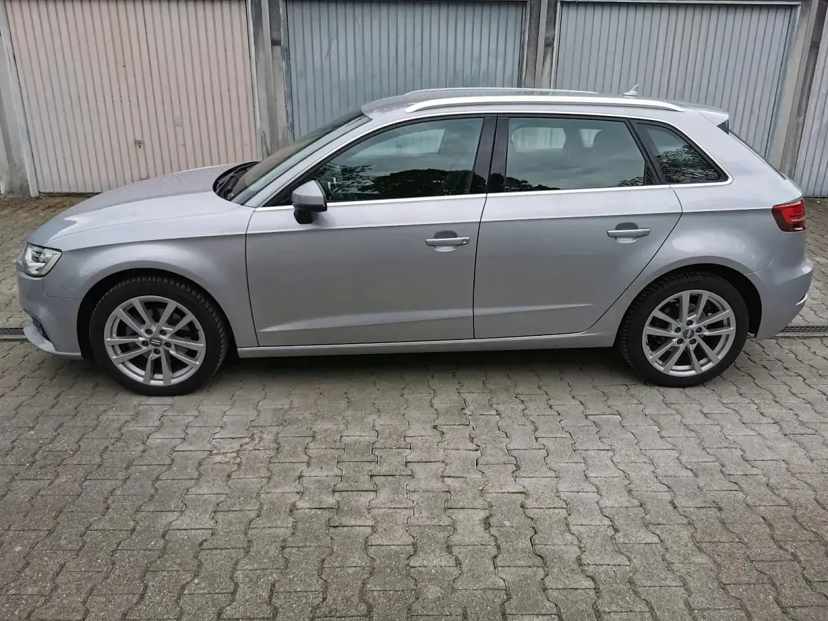 Gebraucht Audi A3 150 PS (110 kW) 2018 Silber Limousine