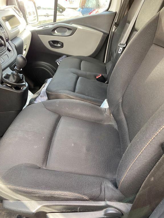 Gebraucht Renault Trafic 145 PS (106 kW) 2019 Weiß Van / Kleinbus