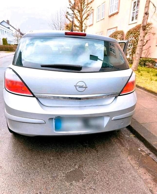 Gebraucht Opel Astra 105 PS (77 kW) 2004 Silber Limousine