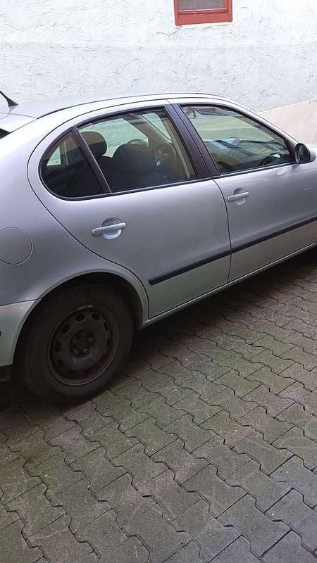 Gebraucht 2005 Seat Leon Limousine | 1.500 € (Fairer Preis) - Bild 1/4