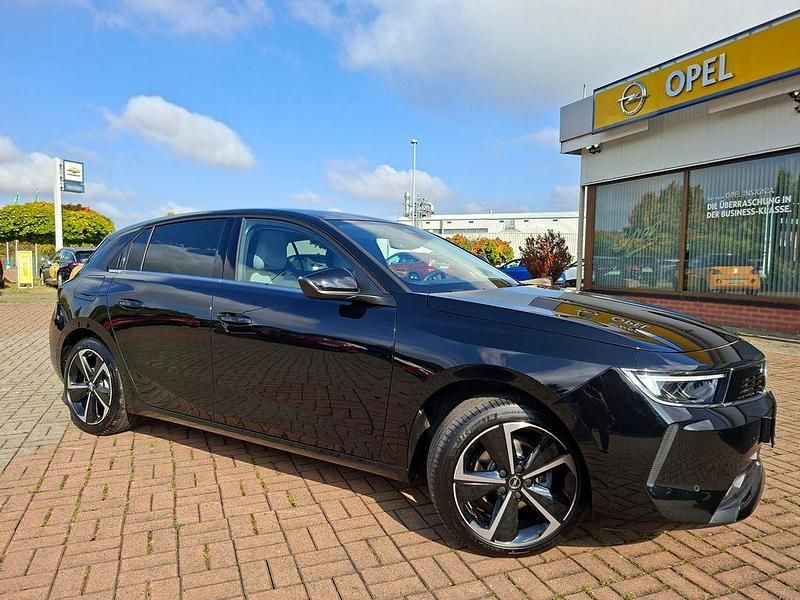 Schwarz Gebraucht 2023 Opel Astra Elegance Limousine | 18.990 € (Fairer Preis) - Bild 1/4