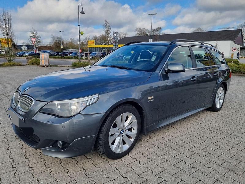 Gebraucht BMW 520 163 PS (119 kW) 2006 Grau Kombi