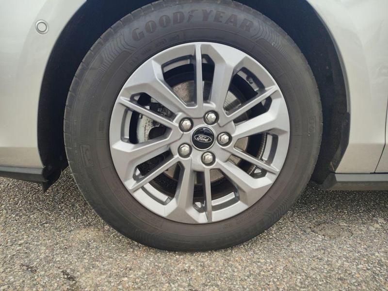 Usado Ford Focus Titanium 155 CV (114 kW) 2023 Plateado Familiar