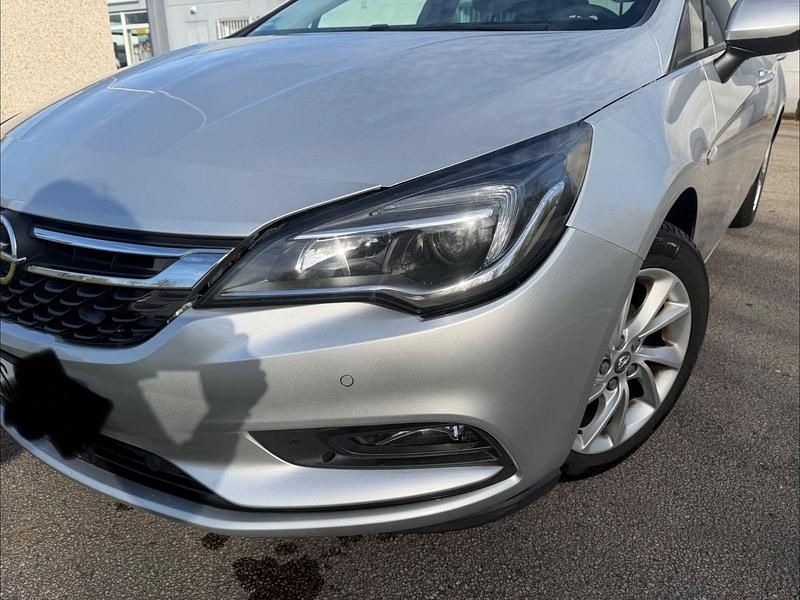 Gebraucht Opel Astra 105 PS (77 kW) 2018 Silber Limousine