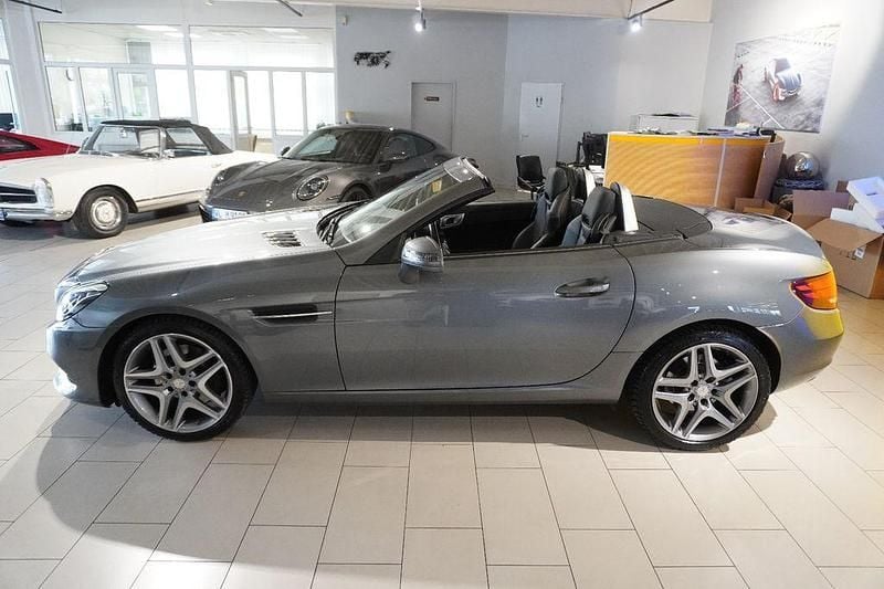 Gebraucht Mercedes SLC200 AMG line 184 PS (135 kW) 2016 Grau Cabrio