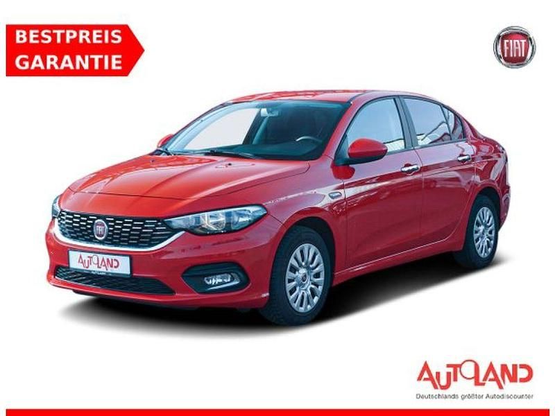 Gebraucht Fiat Tipo Pop 95 PS (69 kW) 2019 Amorerotmet. (metallic) Limousine