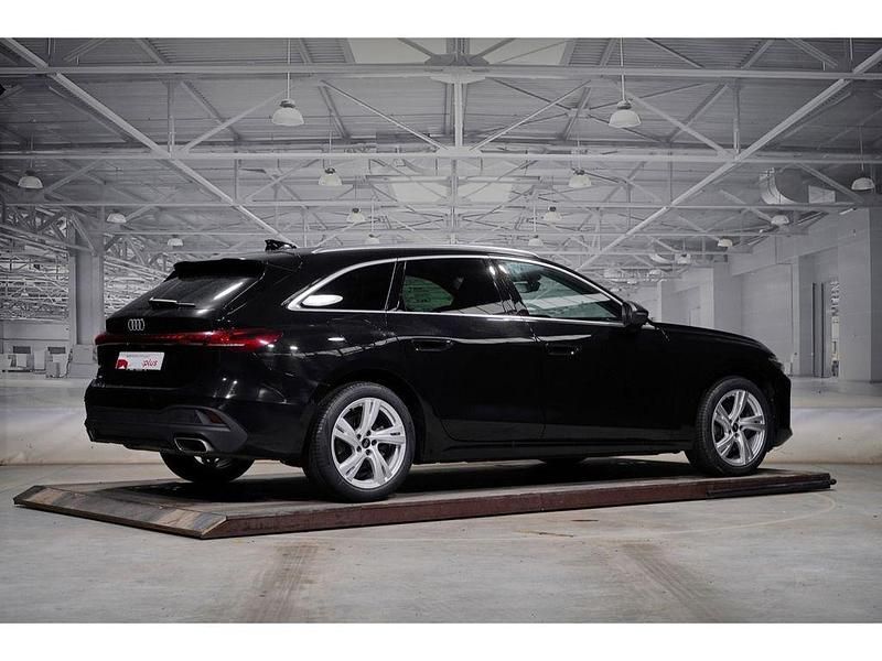 Gebraucht Audi A5 Sport 150 PS (110 kW) 2025 Mythosschwarz metallic Kombi