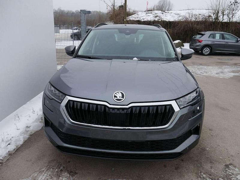Neu Skoda Karoq Selection 150 PS (110 kW) 2026 Graphite grau metallic SUV