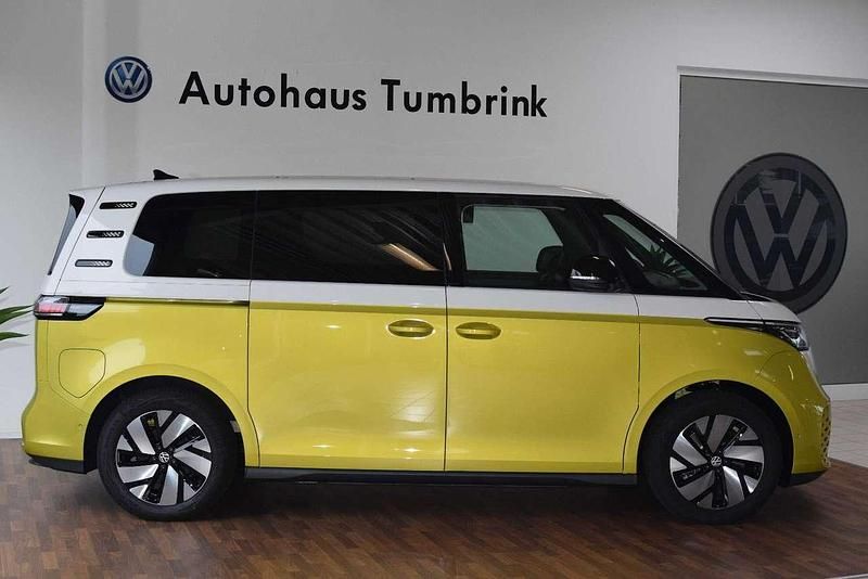 Gebraucht VW ID. Buzz Pro 150 kW (204 PS) 2023 Limonengelb metallic candywei Van / Kleinbus