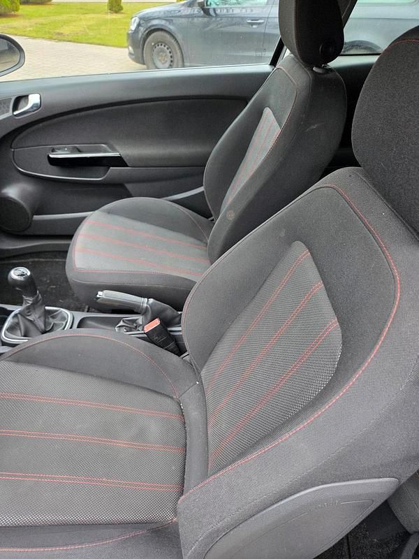 Gebraucht Opel Corsa 90 PS (66 kW) 2009 Schwarz Kleinwagen