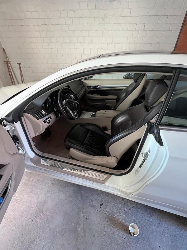 Gebraucht Mercedes E500 408 PS (300 kW) 2014 Weiß Coupé