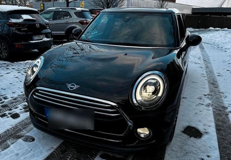 Schwarz Gebraucht 2018 Mini One Clubman Kombi | 15.250 € (Guter Preis) - Bild 1/4