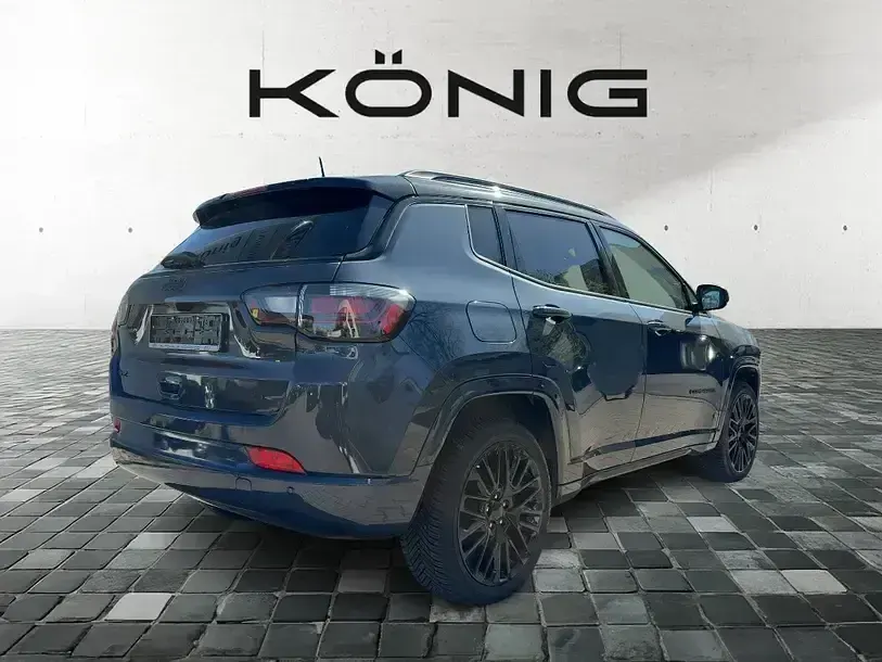 Käytetty Jeep Compass 130 HP (95 kW) 2022 Sininen Katumaasturi