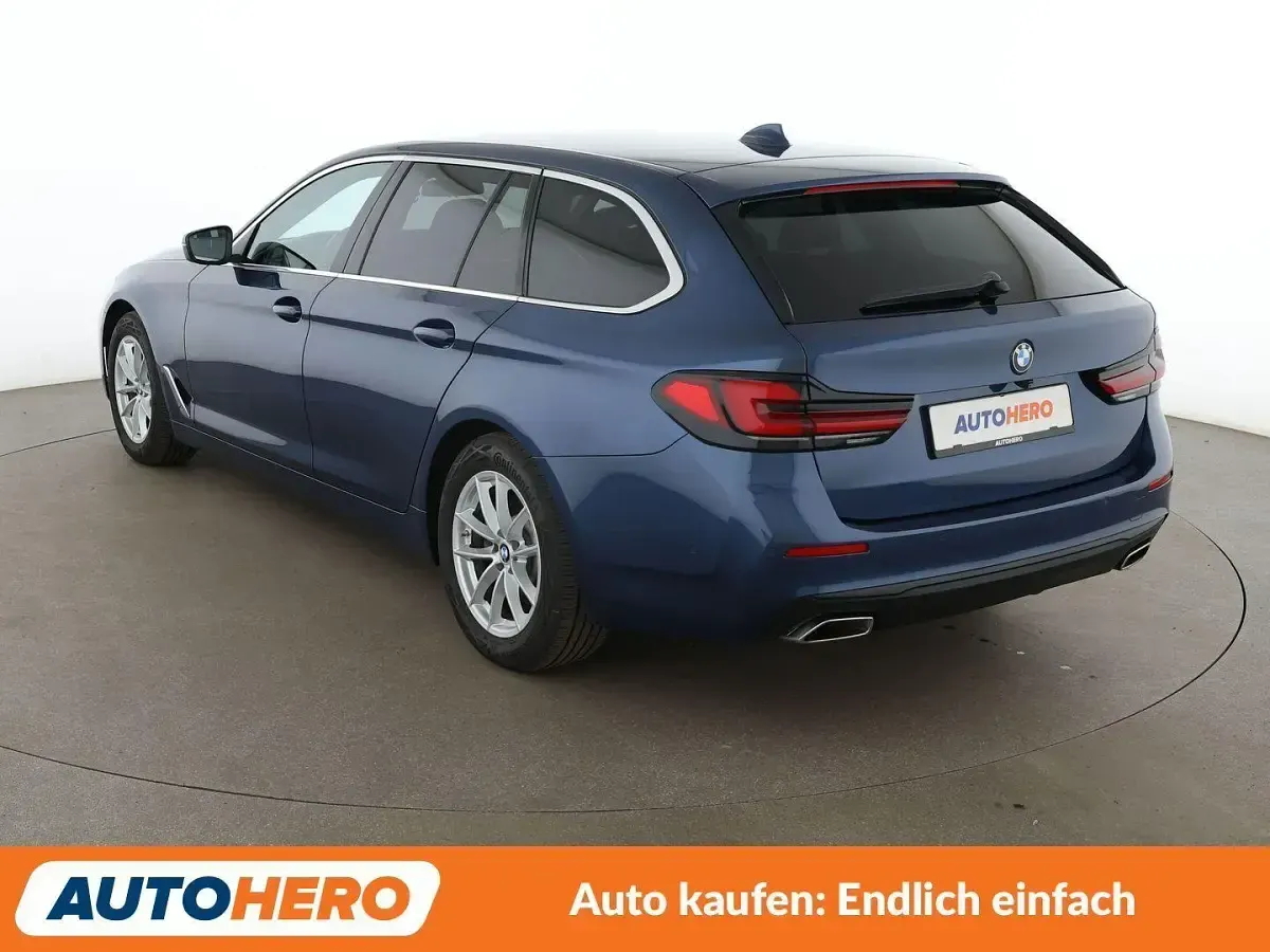 Gebraucht BMW 520 201 PS (147 kW) 2021 Blau Limousine