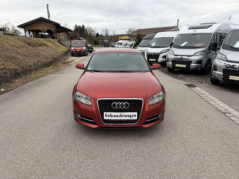 Gebraucht Audi A3 Ambition 140 PS (102 kW) 2011 Rot Kleinwagen