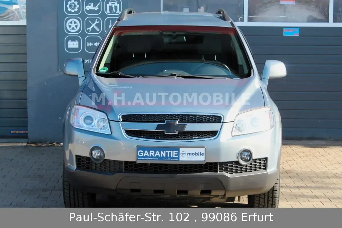 Używany Chevrolet Captiva LS 150 KM (110 kW) 2010 Szary SUV