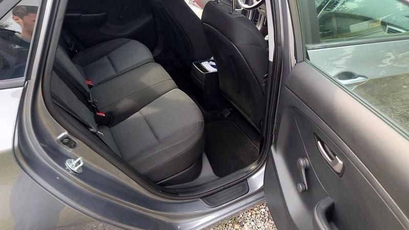 Gebraucht Hyundai i30 Classic 99 PS (72 kW) 2014 Grau Kleinwagen