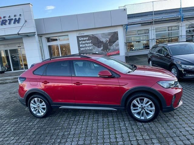 Gebraucht VW Taigo Move 116 PS (85 kW) 2024 Rot metallic SUV
