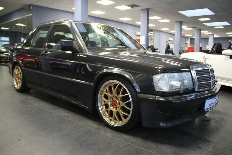 Schwarz Gebraucht 1992 Mercedes 190 Limousine | 29.980 € - Bild 1/4