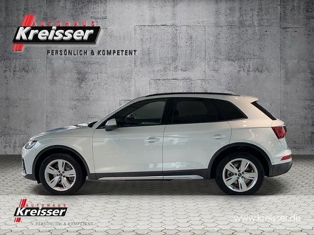 Gebraucht Audi Q5 Advanced 204 PS (150 kW) 2022 Weiß (gletscherweiß metallic) SUV