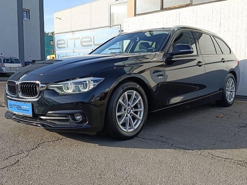 Schwarz Gebraucht 2016 BMW 320 Sport Line Kombi | 10.990 € (Guter Preis) - Bild 1/4