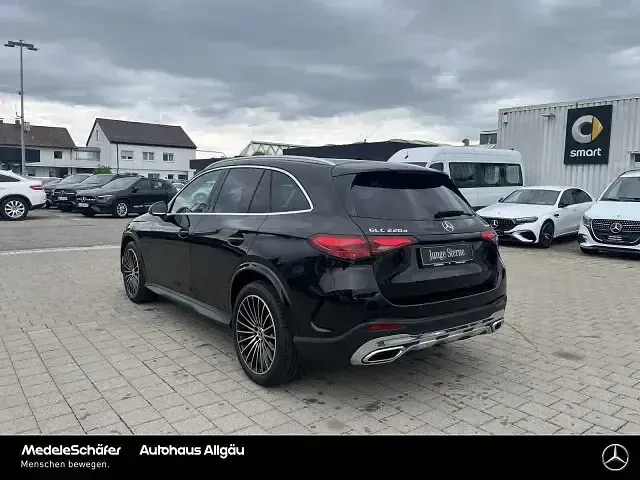Gebraucht Mercedes GLC220 AMG 197 PS (144 kW) 2025 Schwarz SUV