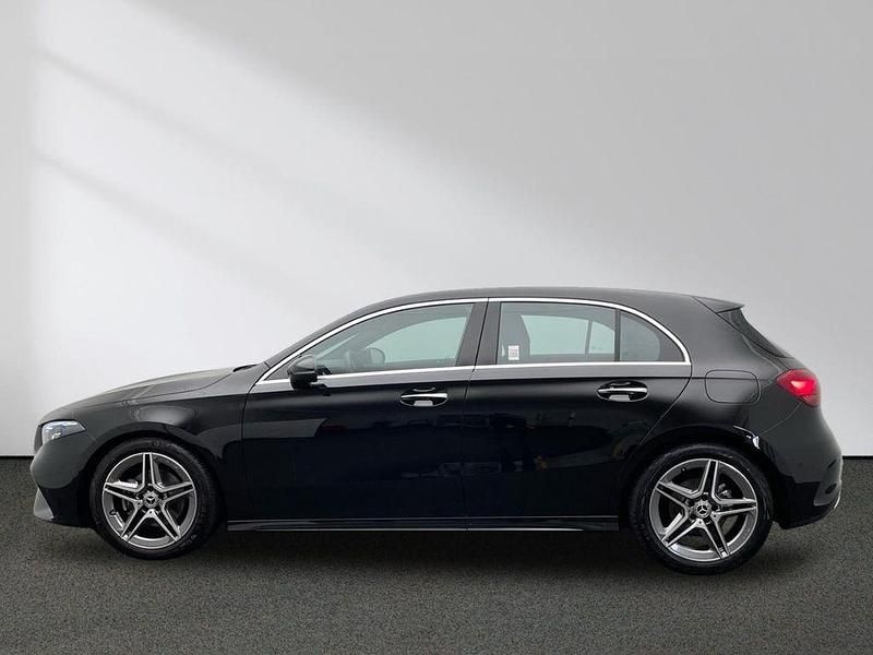 Gebraucht Mercedes A200 AMG 150 PS (110 kW) 2024 Schwarz Limousine