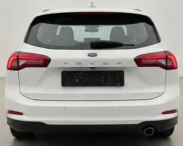 Second-hand Ford Focus Titanium 116 CP (85 kW) 2023 Alb Berlinǎ