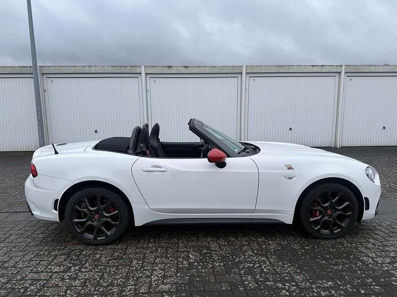Gebraucht Abarth 124 Spider Basis 170 PS (125 kW) 2018 Colore esterno (arctic white Cabrio