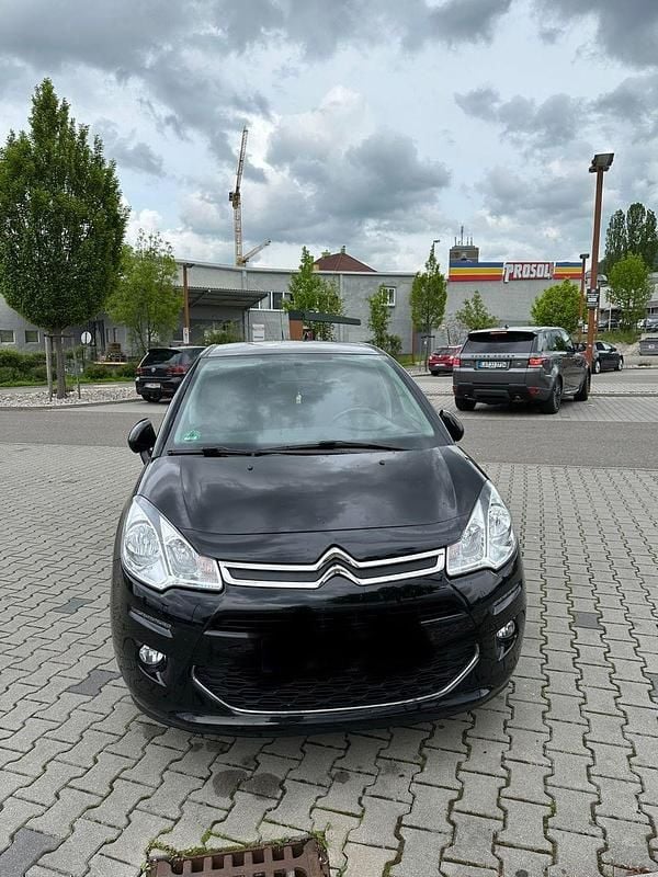 Schwarz Gebraucht 2017 Citroën C3 PureTech Kleinwagen | 7.400 € (Guter Preis) - Bild 1/4