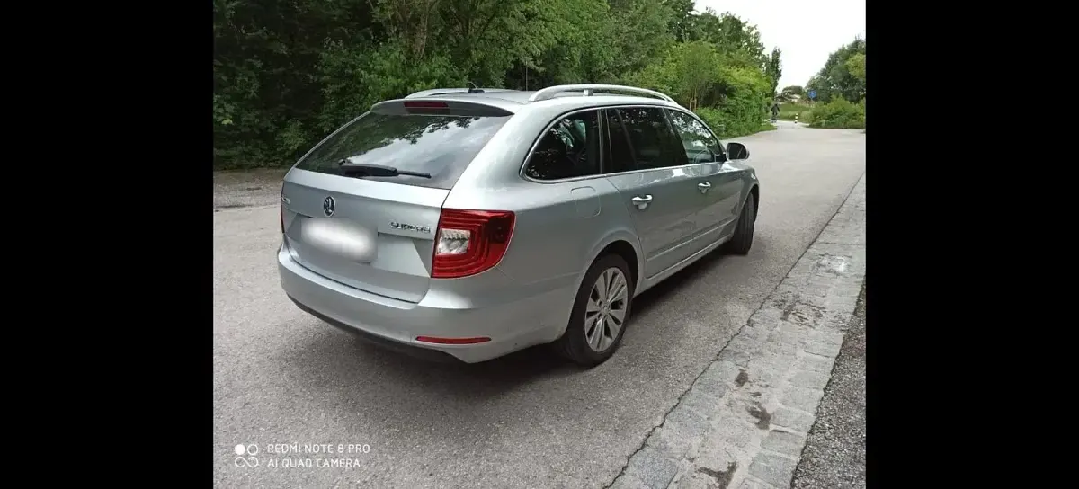 Gebraucht Skoda Superb Elegance 170 PS (125 kW) 2014 Silber Kombi