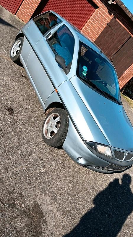 Gebraucht Lancia Ypsilon 85 PS (62 kW) 2000 Grau Kleinwagen