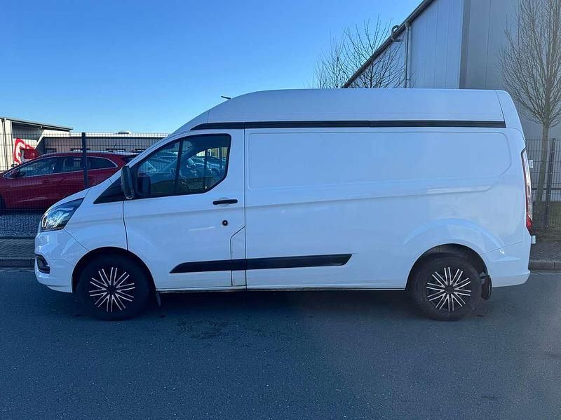 Gebraucht Ford Transit Custom 131 PS (96 kW) 2022 Frostweiß Van / Kleinbus