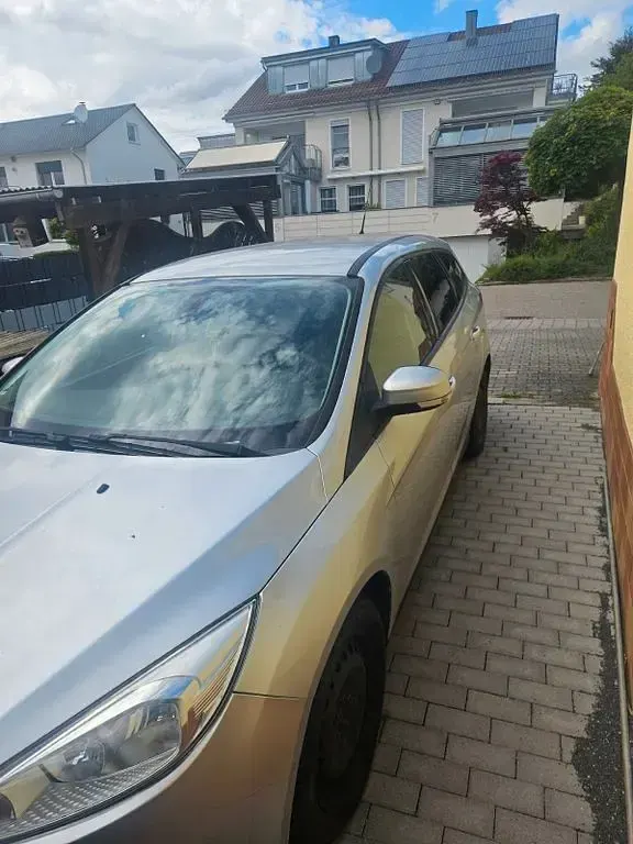 Gebraucht Ford Focus 150 PS (110 kW) 2015 Silber Limousine